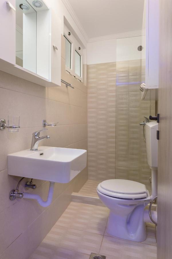 Evia'S Apartment - New Apartment In Town! Закинтос Экстерьер фото